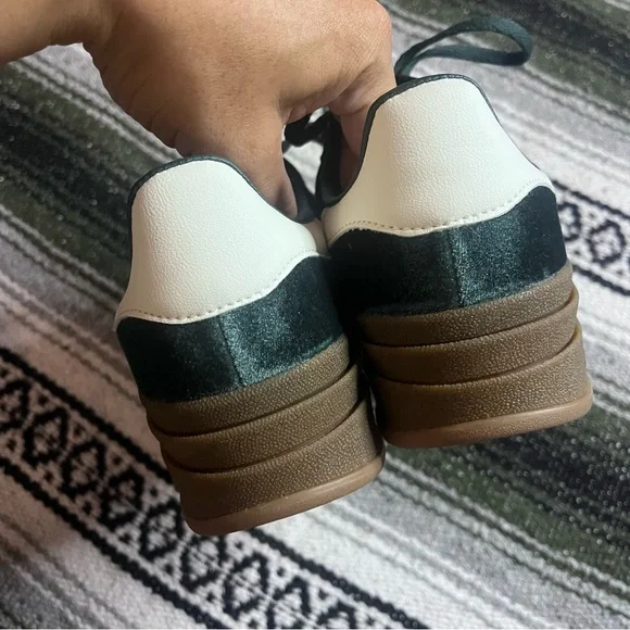 Adidas Gazelle Bold "Mineral Green/Putty Grey" Platform Sneakers Size 7 - Picture 6 of 8